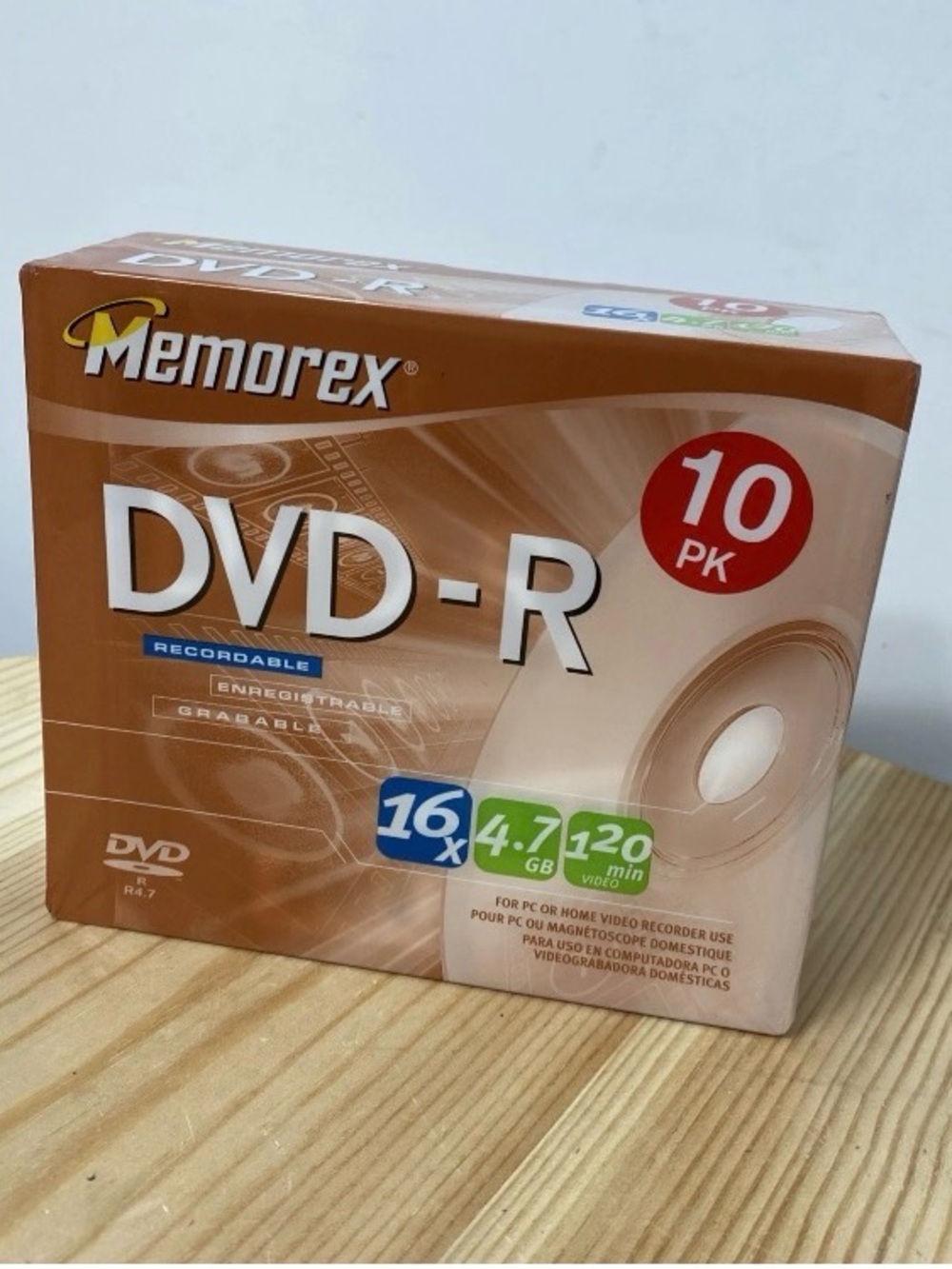 Memorex 16X DVD+R Blank 4.7GB 120 min Recordable Discs 10-Pack w/ Cases
